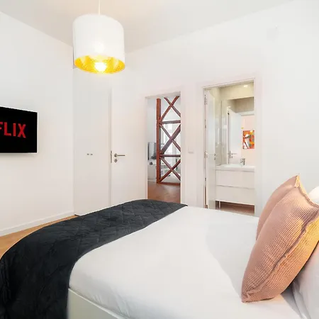 Whome Escape Exclusive Downtown Building For Rent * リスボン