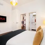 Apartment Whome Escape Exclusive Downtown Building For Rent *