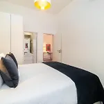 Whome Escape Exclusive Downtown Building For Rent * Lisbon